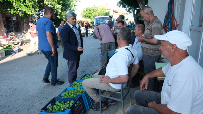 BAŞKAN ÇÖMDEN İLEK PAZARINI ZİYARET ETTİ