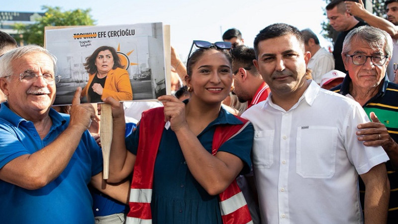 AKP’li Özlem Çerçioğlu’ndan Belediye Çalışanlarına Tehdit!