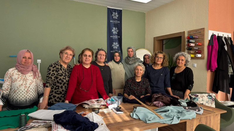 AYDIN BÜYÜKŞEHİR BELEDİYESİ KADIN YAŞAM ATÖLYESİ HİZMETE AÇILDI