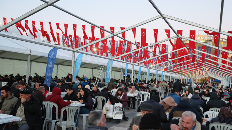Çerçioğlu Ramazan bereketini Aydın’ın dört bir yanına taşımaya devam ediyor